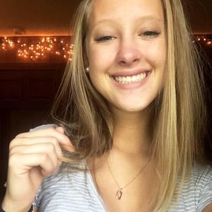 Meet your Posher, Abigail